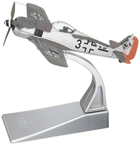 Black Fw190 O3267