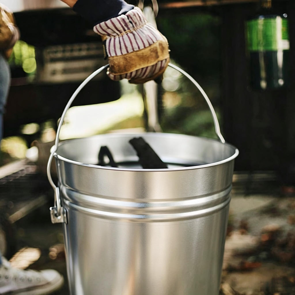 6 Gallon Galvanized Steel Storage Can with Locking Lid Q2752