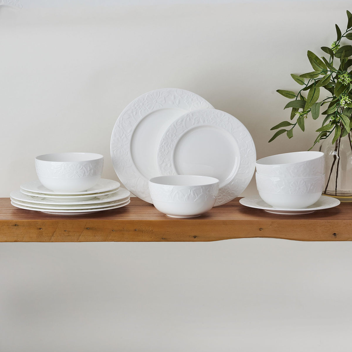 White 12 Piece Bone China Dinnerware Set U7560