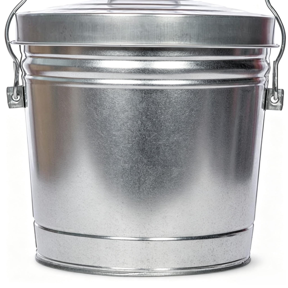 6 Gallon Galvanized Steel Storage Can with Locking Lid Q2752