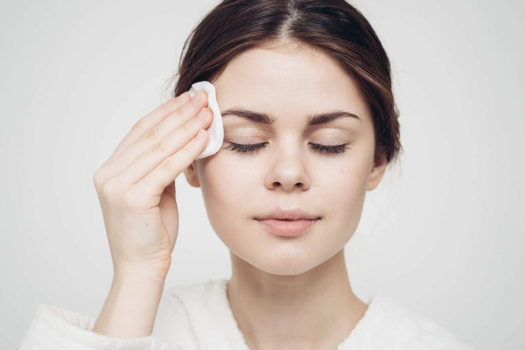 Makeup Remover Cleansing Face Wipes with Vitamin E Pack of 50 G990