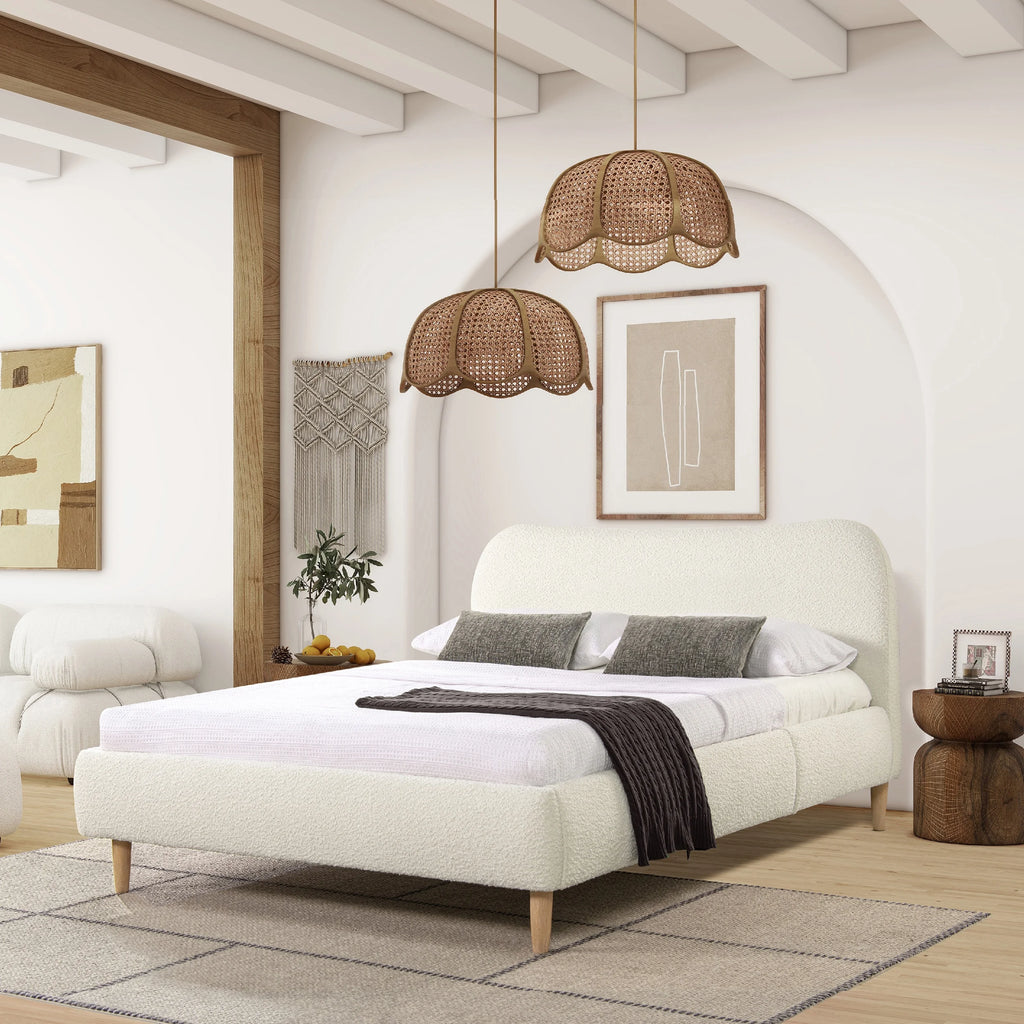 Queen Ivory White Boucle Upholstered Platform Bed U43797