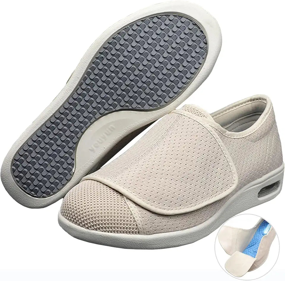 Extra Wide Diabetic Shoes with 3 Pairs of Replacement Insoles O8854